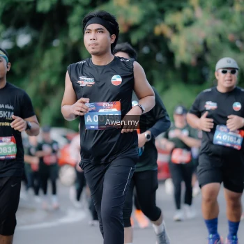 Runner Photo 4116580