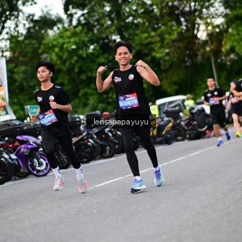 Runner Photo 4116591