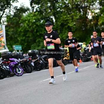 Runner Photo 4116604