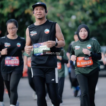 Runner Photo 4116609