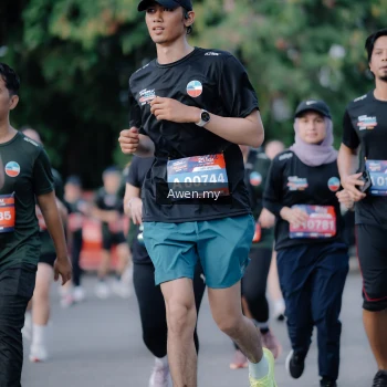 Runner Photo 4116615