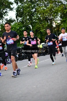 Runner Photo 4116630