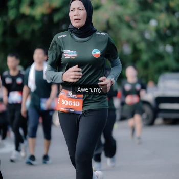 Runner Photo 4116635