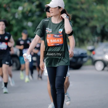 Runner Photo 4116637