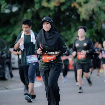 Runner Photo 4116638