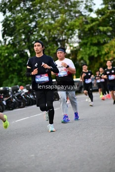Runner Photo 4116654