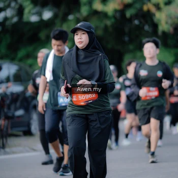 Runner Photo 4116655