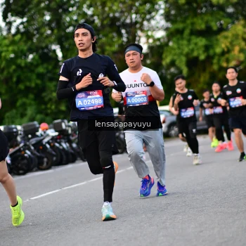 Runner Photo 4116656