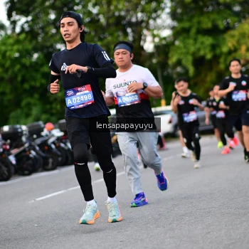 Runner Photo 4116662