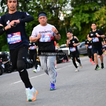 Runner Photo 4116666