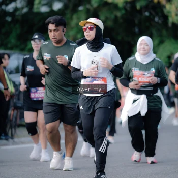Runner Photo 4116674
