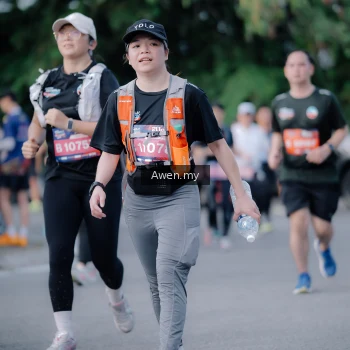 Runner Photo 4116685