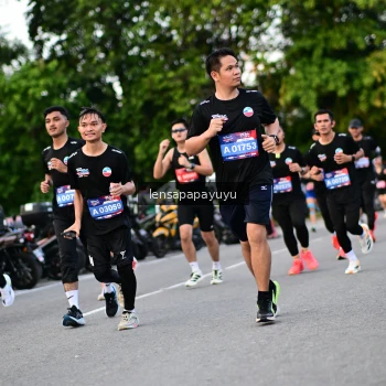 Runner Photo 4116687