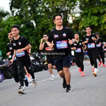 Runner Photo 4116694
