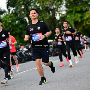 Runner Photo 4116704