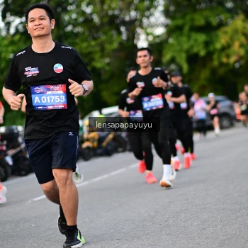 Runner Photo 4116706