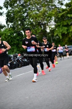 Runner Photo 4116716