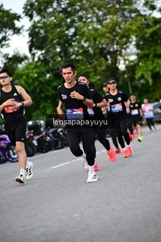 Runner Photo 4116722