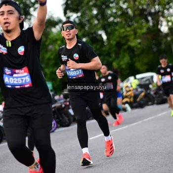 Runner Photo 4116735