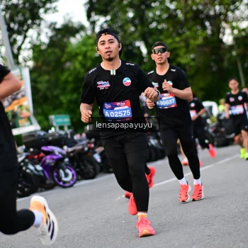 Runner Photo 4116738