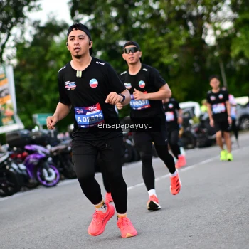 Runner Photo 4116739
