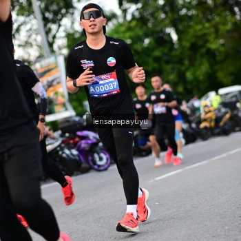 Runner Photo 4116746