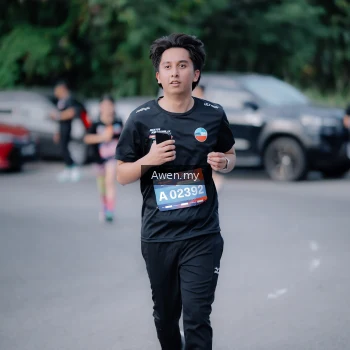 Runner Photo 4116750