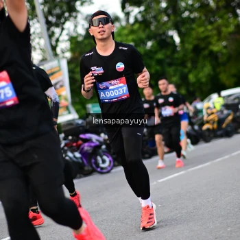Runner Photo 4116752