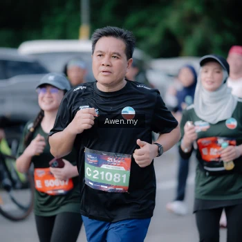 Runner Photo 4116756