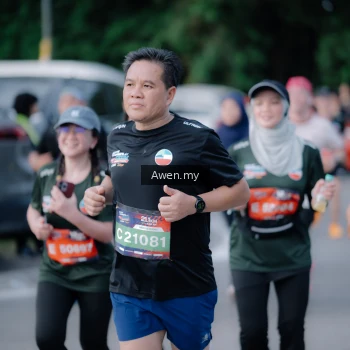 Runner Photo 4116757