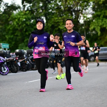 Runner Photo 4116759