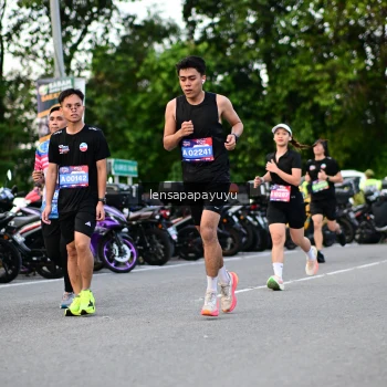 Runner Photo 4116787
