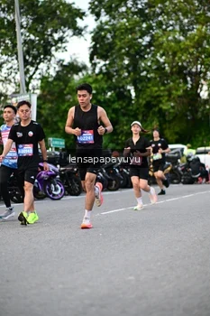 Runner Photo 4116788