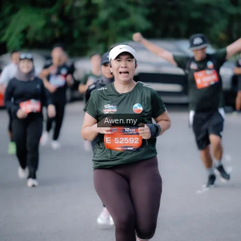 Runner Photo 4116794