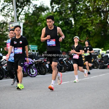 Runner Photo 4116795