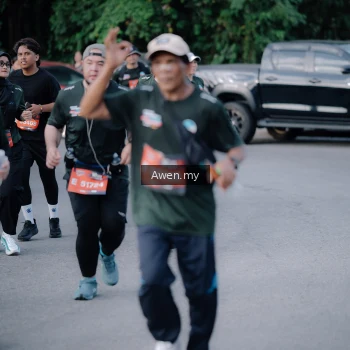 Runner Photo 4116798