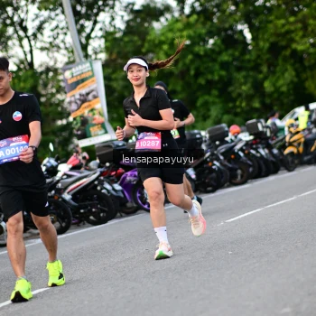Runner Photo 4116800