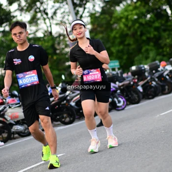 Runner Photo 4116812