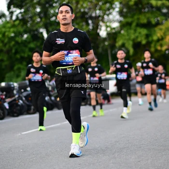 Runner Photo 4116815