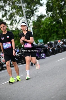 Runner Photo 4116816