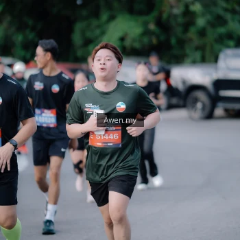 Runner Photo 4116824