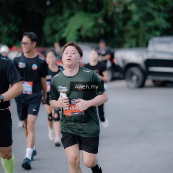 Runner Photo 4116834