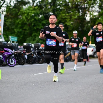 Runner Photo 4116843