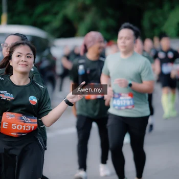 Runner Photo 4116844