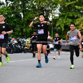 Runner Photo 4116860