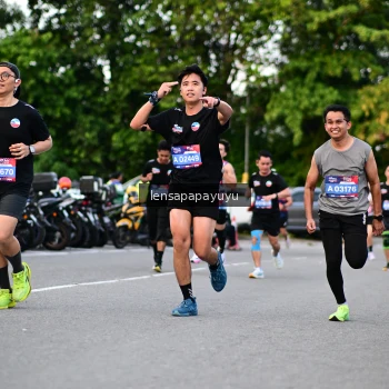 Runner Photo 4116874