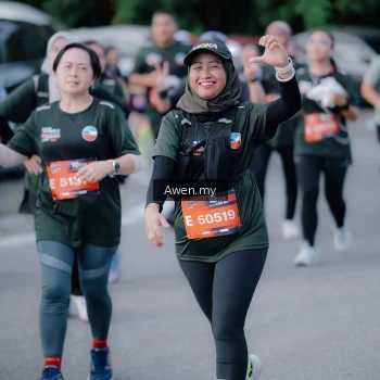 Runner Photo 4116876