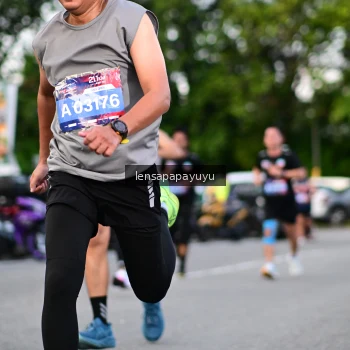 Runner Photo 4116877