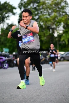 Runner Photo 4116878