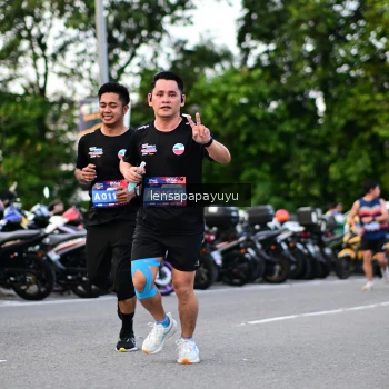 Runner Photo 4116882